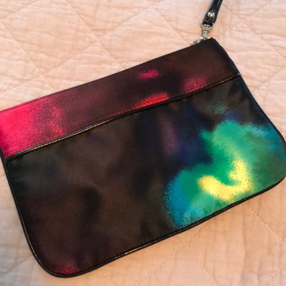 Express wristlet - Picture 2 of 3